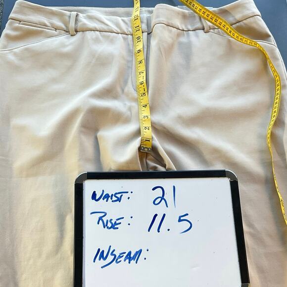 NWT Chico’s Light Khaki So Slimming Straight Leg Pants Size 3.5 (18R) - Picture 7 of 9